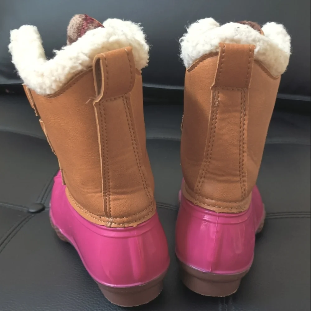 Adrienne Vittadini Gavin-03K Girls Size 2 Lace Up Sherpa Collar Duck Boots Pink